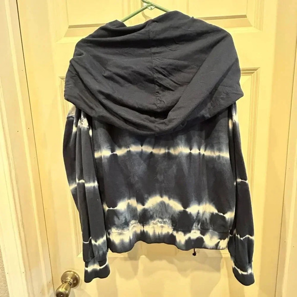 Young Fabulous & Broke Piper Hoodie Blue Tie Dye Funnel Cowl Neck Cropped Medium - Picture 5 of 9